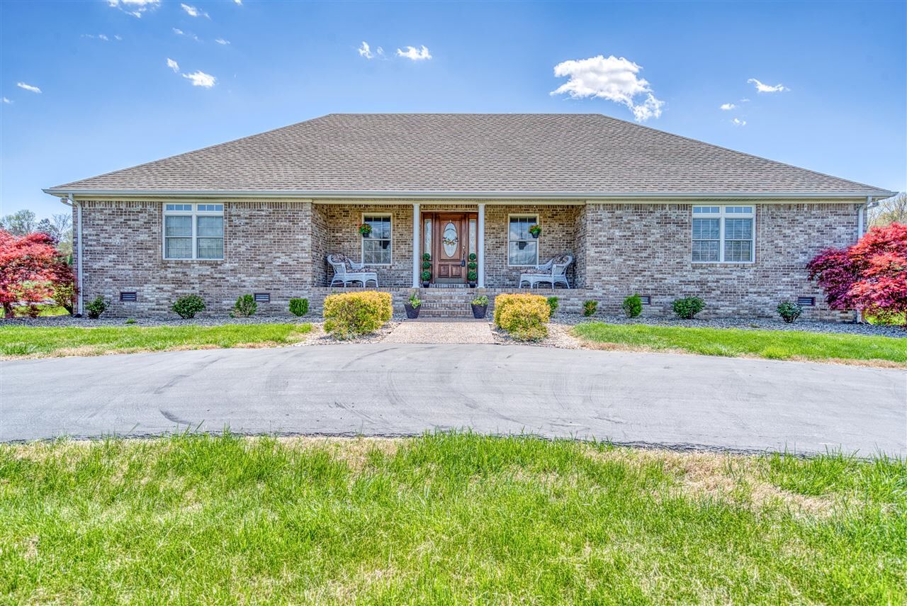 Property Photo:  196 Rigelwood Lane  KY 42104 
