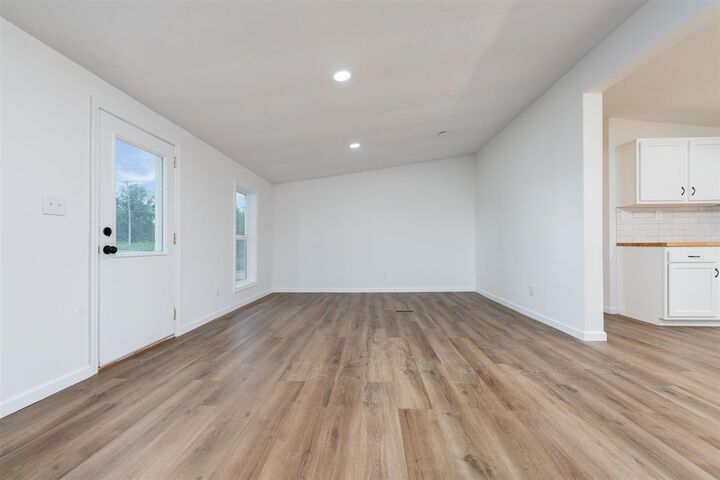 Property Photo:  1630 Inke Rd  IN 47374 
