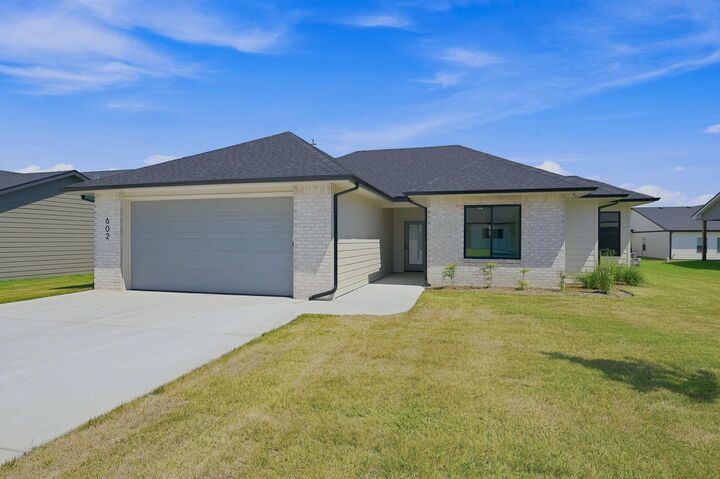 Property Photo: 602 Elmwood St KS 67147-1124
