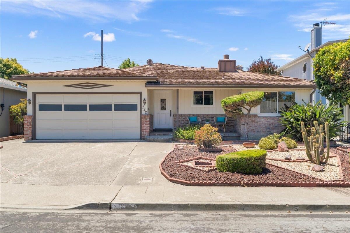 Property Photo:  722 Pritchard Court  CA 95051 