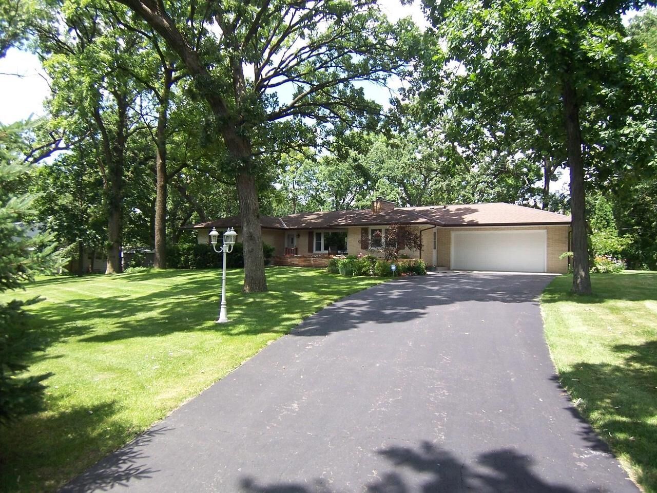 Property Photo: 3639 Oak Lane Lane WI 53511