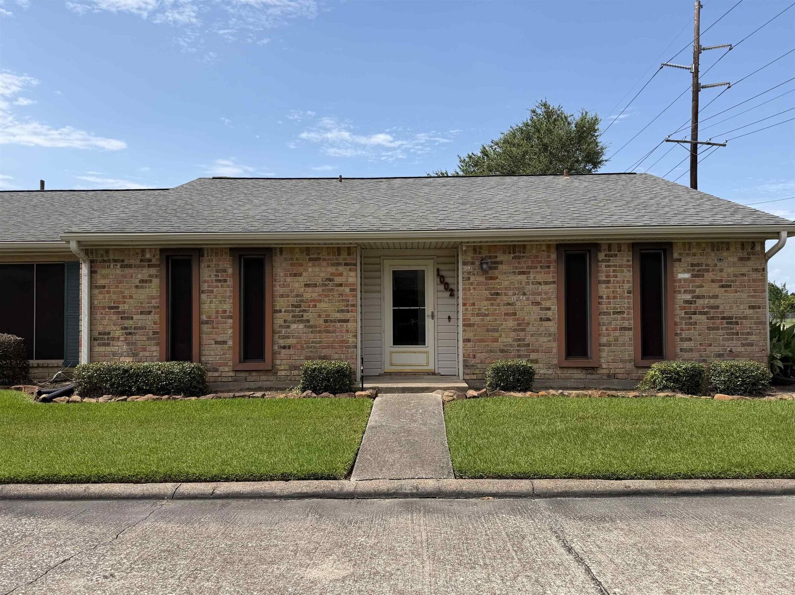 Property Photo:  1002 Park Meadow Dr  TX 77706-3922 