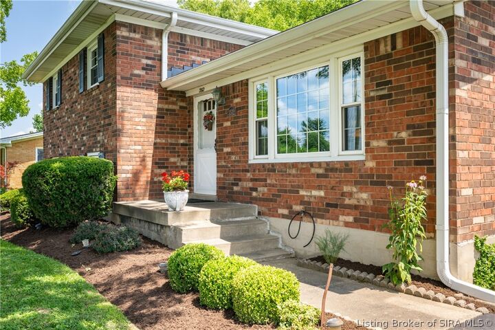 Property Photo:  3512 Holmans Lane  IN 47130 