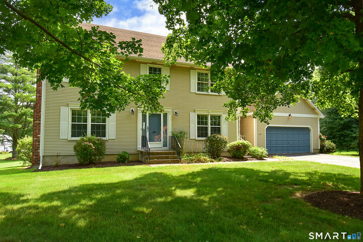 Property Photo:  66 Country Club Drive  CT 06095 