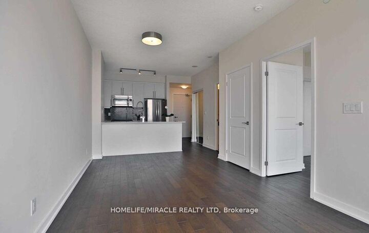 Property Photo:  510 Curran Place 1603  ON L5B 0J8 