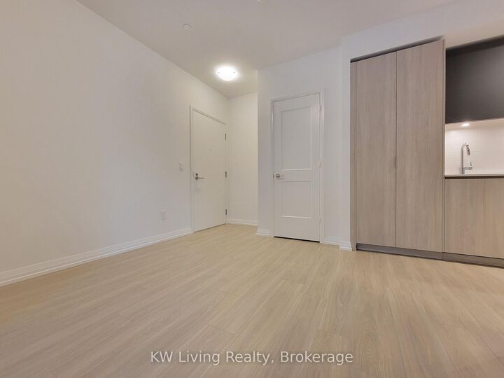Property Photo: 8 Widmer Street 505 ON M5V 0W6