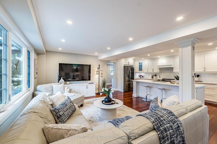 Property Photo: 4 Fern Street ON L6Y 1X2