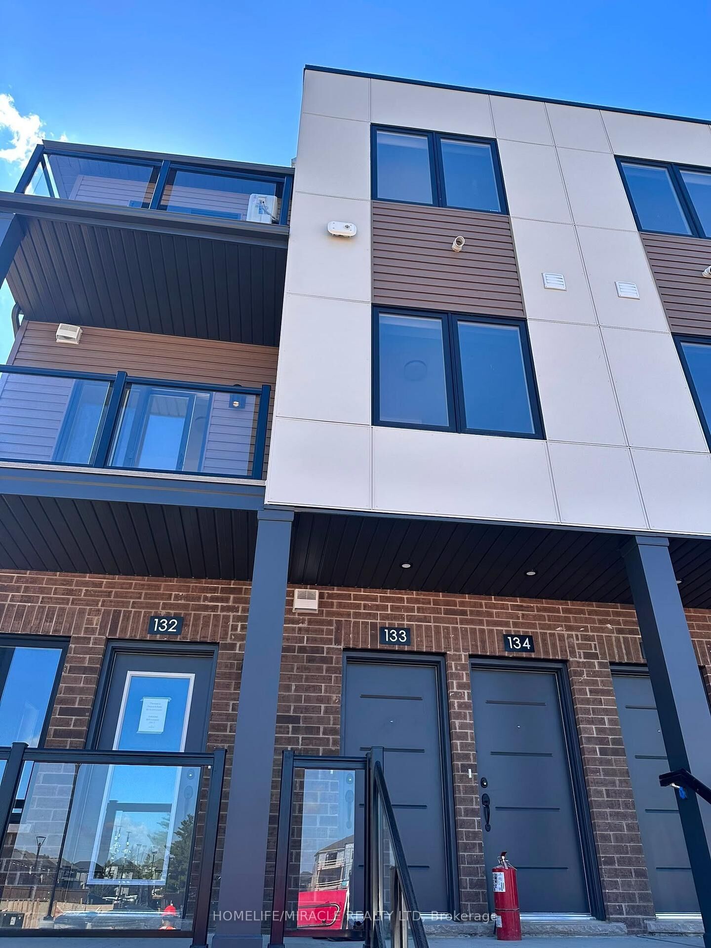 Property Photo:  42 Lowes Road W 130  ON N1G 4X2 