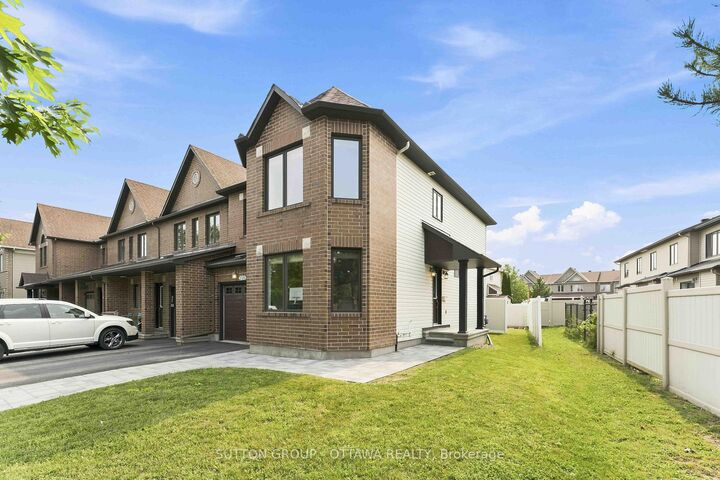 Property Photo:  120 Dunforest Terrace  ON K2J 3V1 