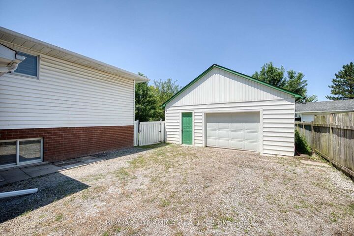 Property Photo: 7701 Badger Road ON L2H 1H8