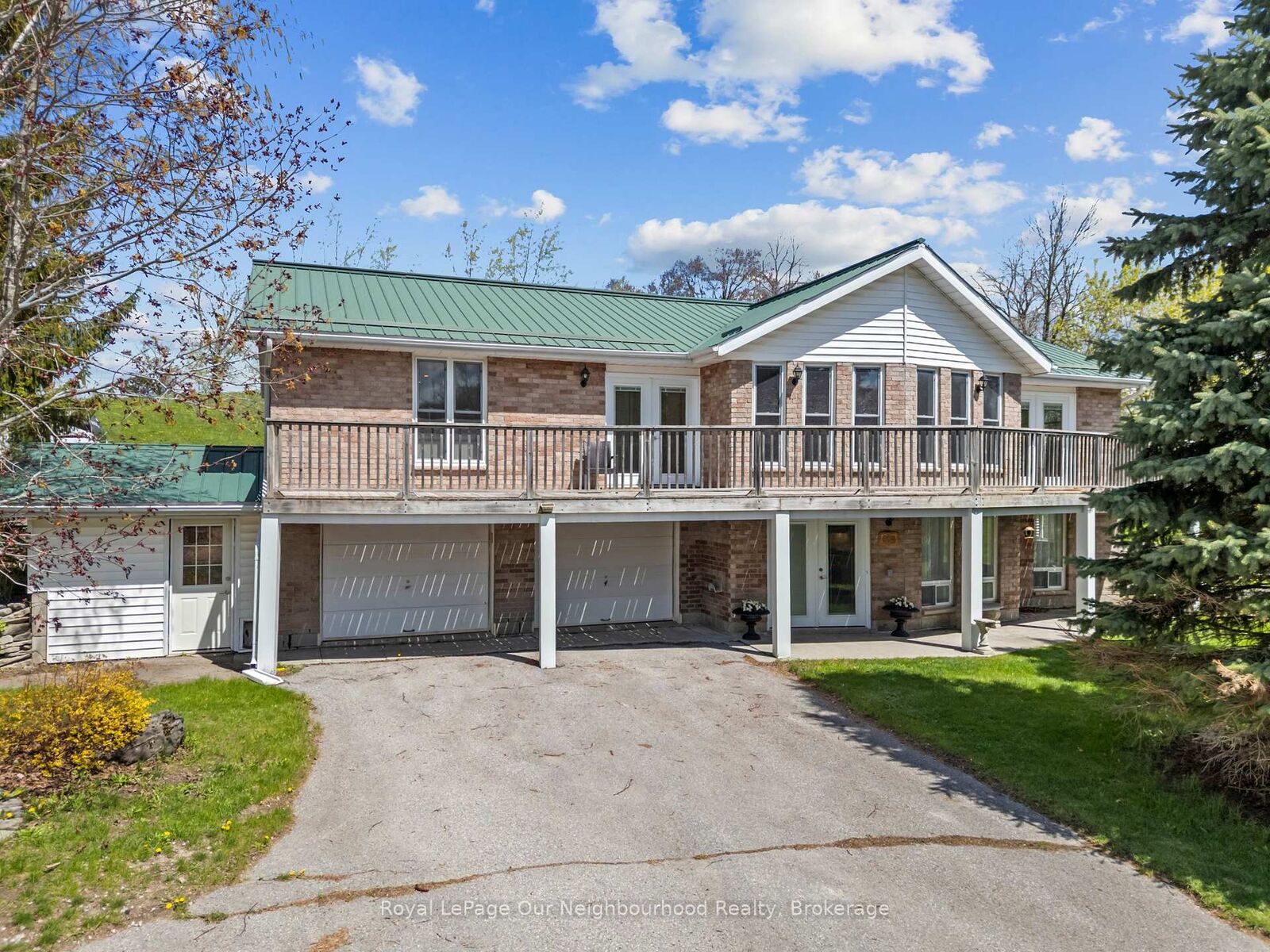 Property Photo:  504 Wiley Road  ON K0K 3M0 