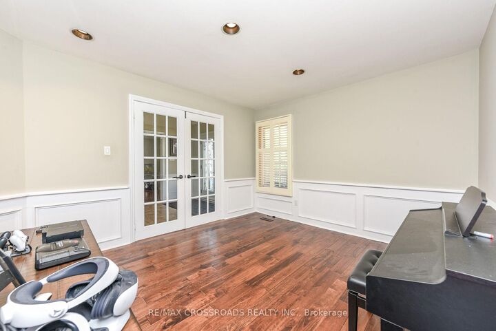 Property Photo: 1171 Fairmeadow Trail ON L6M 2M7