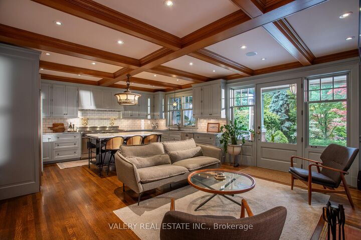 Property Photo: 270 Indian Road ON M6R 2X2