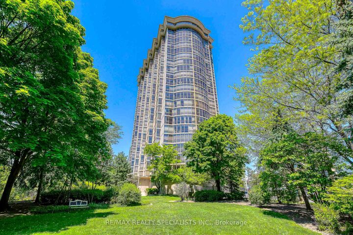 Property Photo:  50 Eglinton Avenue W 604  ON L5R 3P5 