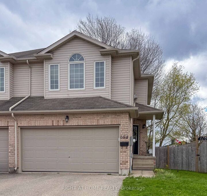 652 Salisbury Avenue — photo 1