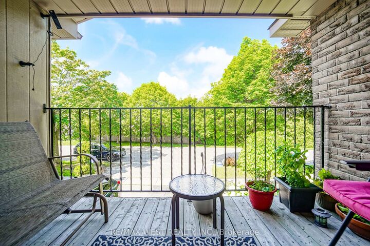 Property Photo: 527 Birkdale Street ON L1H 8C3