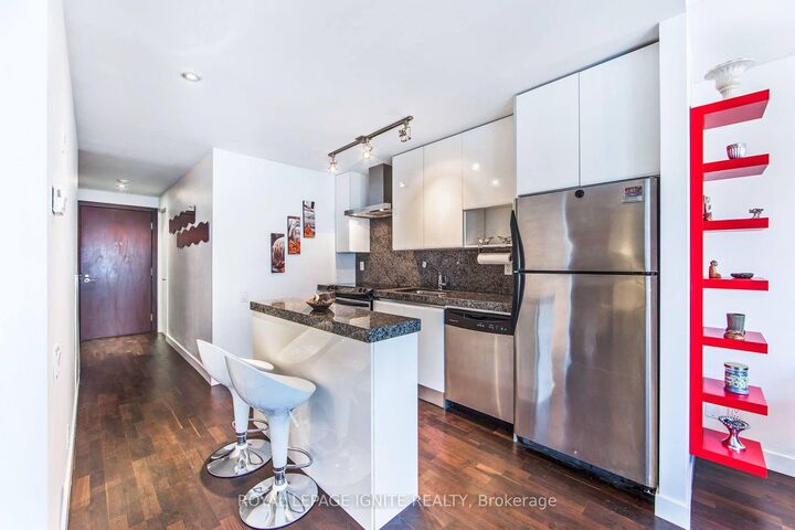Property Photo:  75 Portland Street 406  ON M5V 2M9 