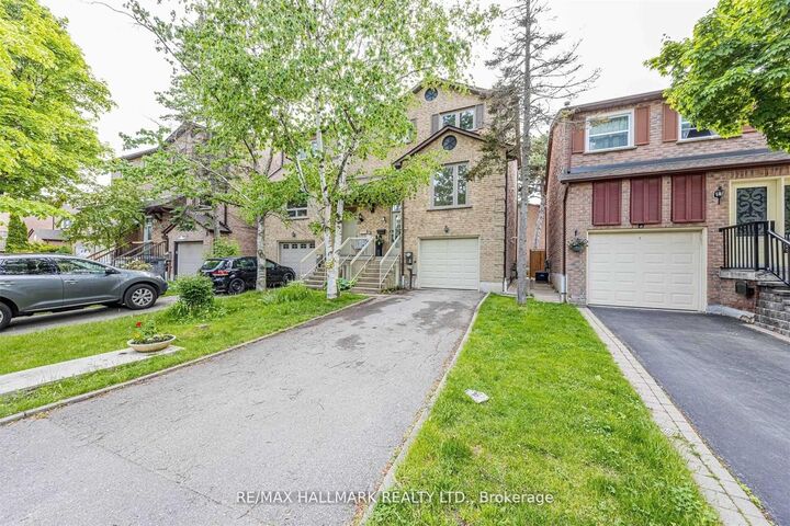 Property Photo: 131 Cottonwood Court ON L3T 5W9