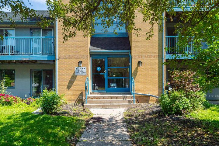Photo de la propriété:  95 Trailwood Drive 612  ON L4Z 3L2 
