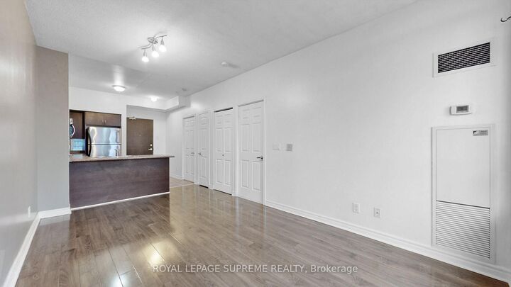 Property Photo:  388 Prince Of Wales Drive 1505  ON L5B 0A1 