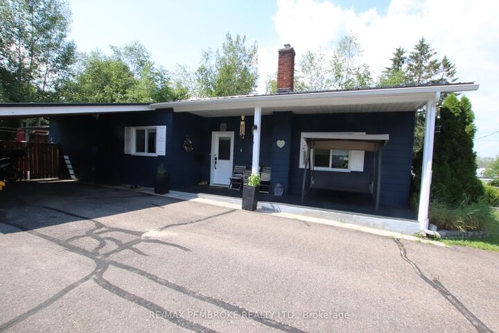 Property Photo: 61 Doran Road ON K8H 1R3