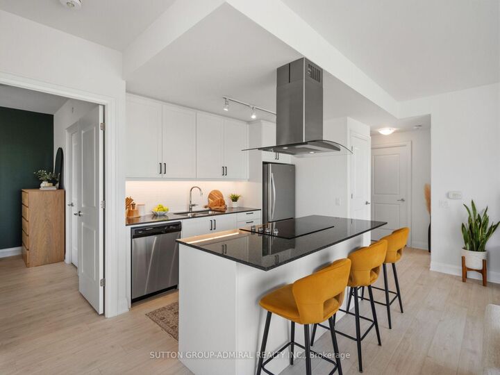 Property Photo: 10 Gatineau Drive 413 ON L4J 0L2