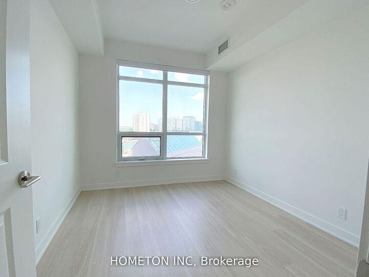 Property Photo: 50 Upper Mall Way B528 ON L4J 0L8