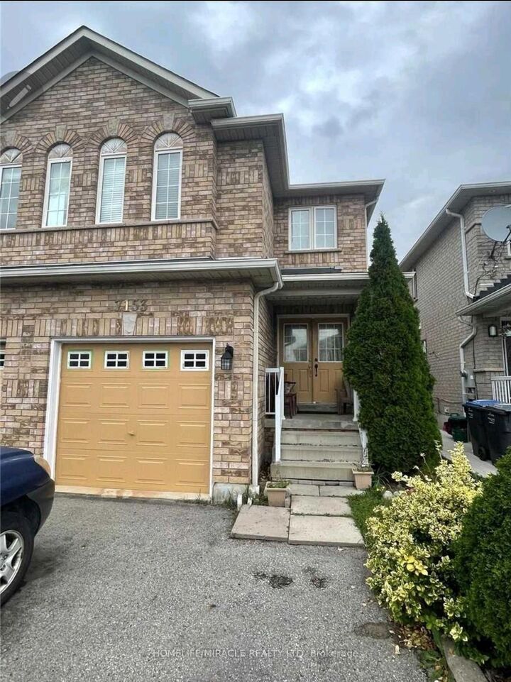 7153 Village Walk — photo 1