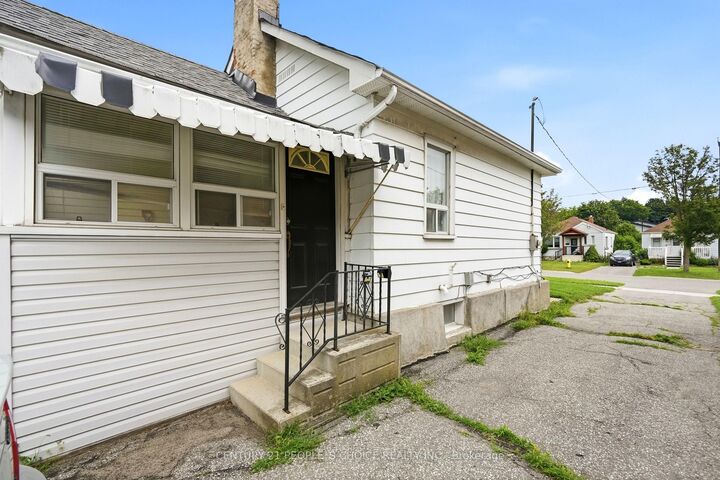 Property Photo: 104 Grenfell Street ON L1J 4W2