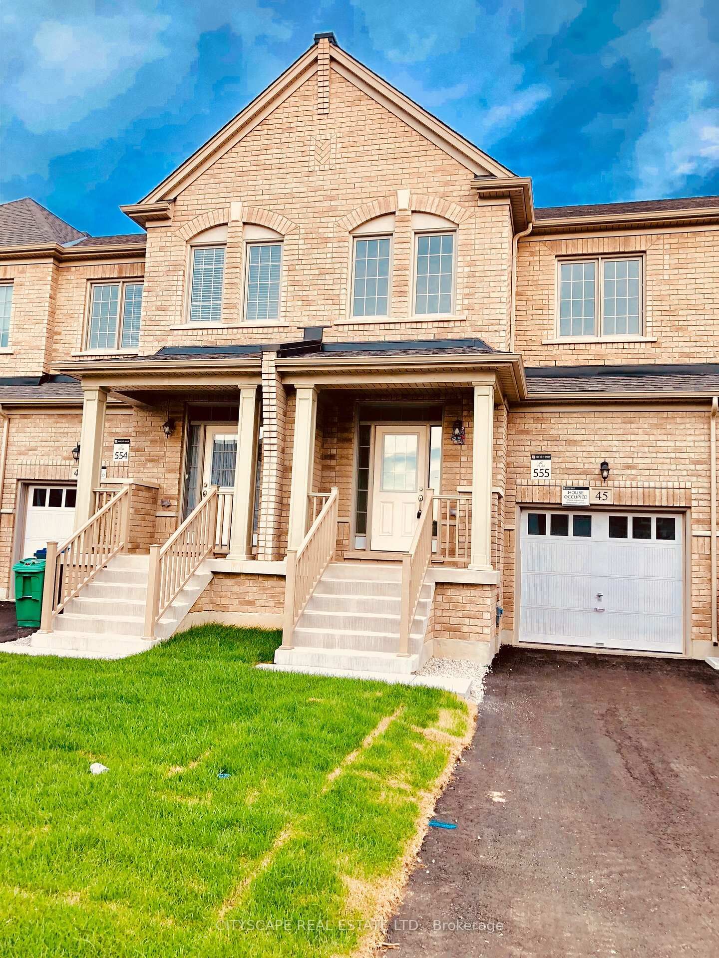 Property Photo:  45 Brushwood Drive  ON L6Y 6E5 