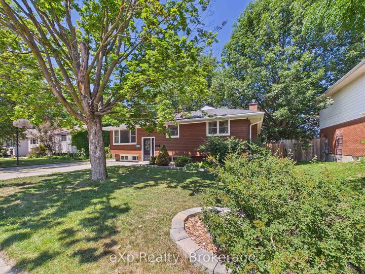 Property Photo: 1024 Wellington Street ON N0H 2C3