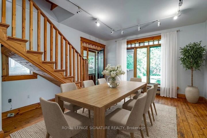 Property Photo: 293 Albert Street ON K7L 3V7