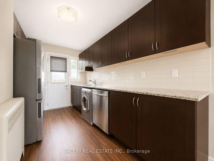 Property Photo: 2 Sutherland Drive L24 ON