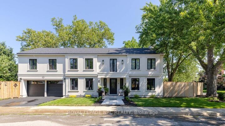 Property Photo:  15 Wychwood Road  ON L2R 3S1 