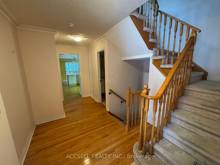 Property Photo:  1905 Broad Hollow Gate 13  ON L5L 3T4 