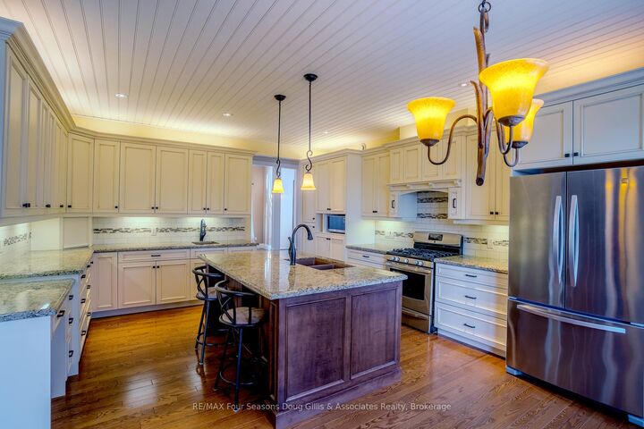 Property Photo: 135 Algonquin Drive ON N4L 0A7
