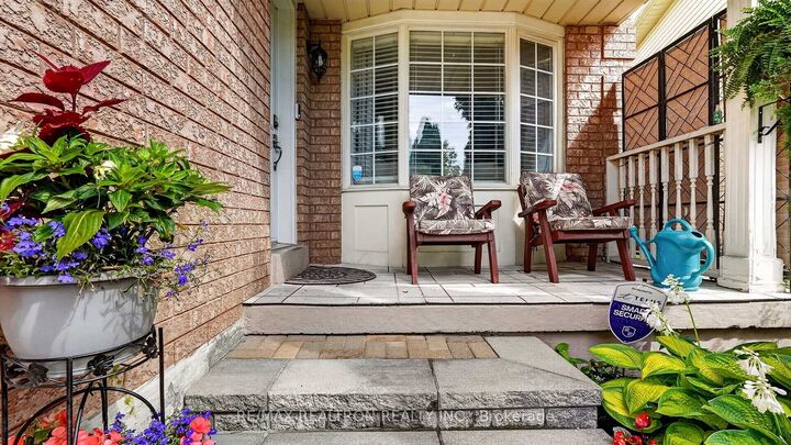 Property Photo:  116 Andona Crescent  ON M1C 5A1 
