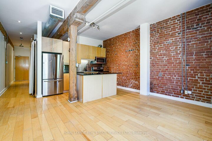 Property Photo:  81A Front Street E 210  ON M5E 1B8 