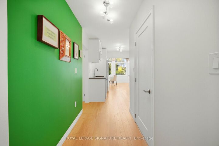 Property Photo:  18 Erlesmere Avenue  ON L6W 2T5 