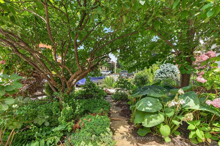 Property Photo:  169 Emerald Street S  ON L8N 2V6 