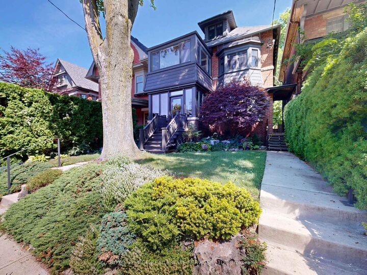 Property Photo: 130A Westminster Avenue Upper Level ON M6R 1N5