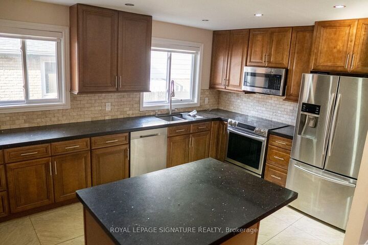Property Photo: 1885 Rosefield Road Upper ON L1V 3K1