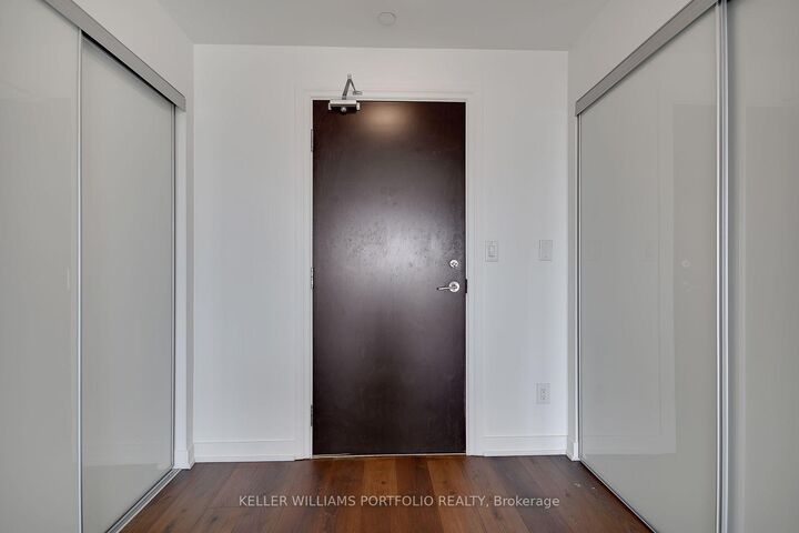 Photo de la propriété:  205 Manning Avenue 506  ON M6J 0E2 