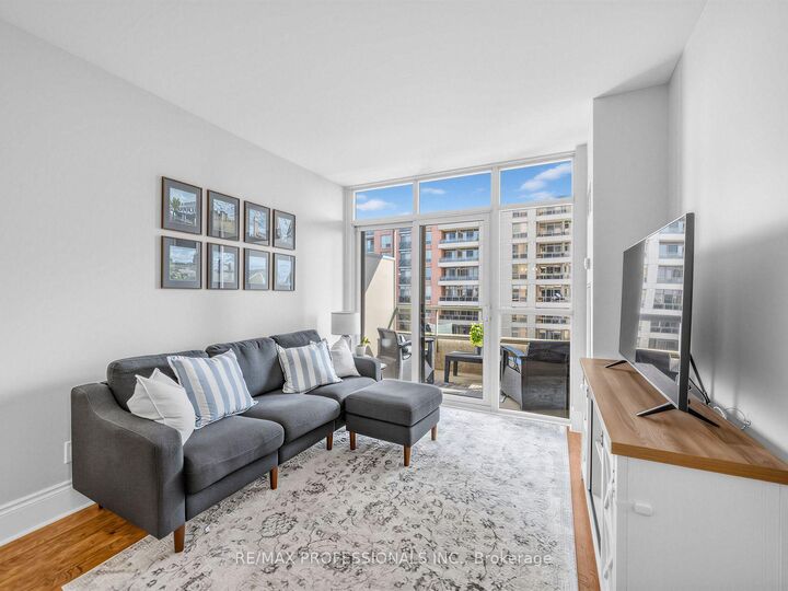 Property Photo: 5233 Dundas Street W 1123 ON M9B 6M1