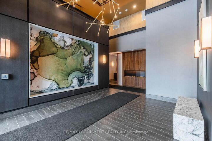 Property Photo: 470 Dundas Street E 904 ON L8B 1Z2
