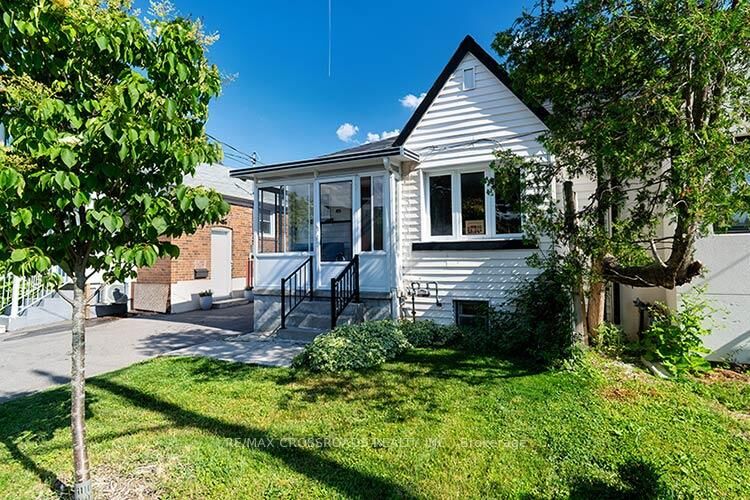 Property Photo:  65 Manitoba Street  ON M8Y 1E1 