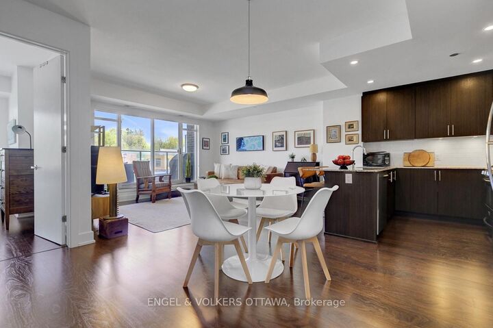 Property Photo: 7 Marquette Avenue 213 ON K1L 8A7