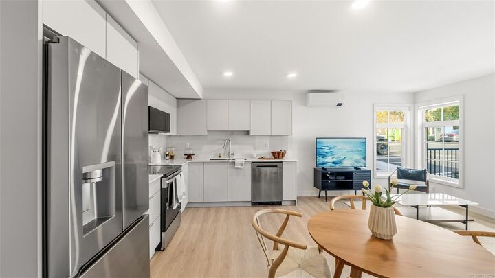Property Photo: 4201 Tyndall Ave #6103 BC V8N 3R9