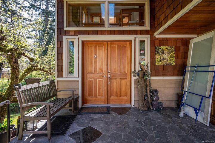 Property Photo: 2091 East Wellington Rd BC V9S 5V2