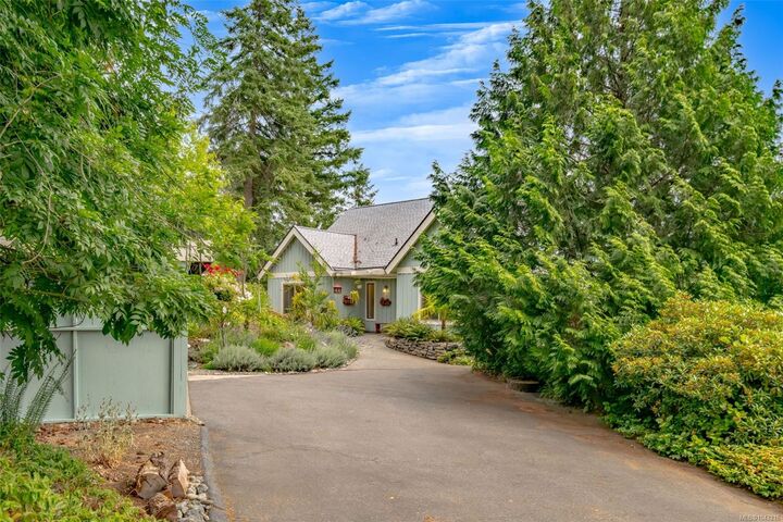 881 Grouse Pl — photo 1